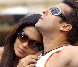 image-https://media.senscritique.com/media/000022887154/0/salaam_e_ishq_a_tribute_to_love.jpg