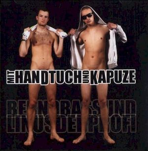 Mit Handtuch und Kapuze