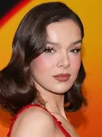 Hailee Steinfeld