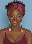 Akosua Busia