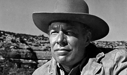 Cover George Kennedy