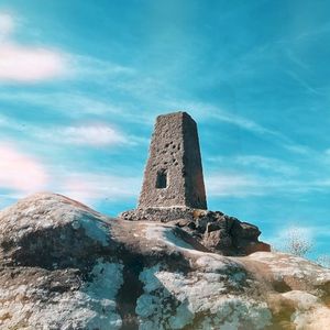 Reclaimed/Buried (Single)