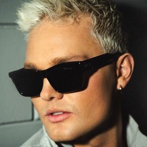 Tommi (seksipommi) (Single)