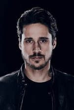 Peter Gadiot