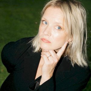 Lauseet on vaan lauseita (Vain elämää kausi 16) (Single)