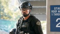 Le poids de l'uniforme