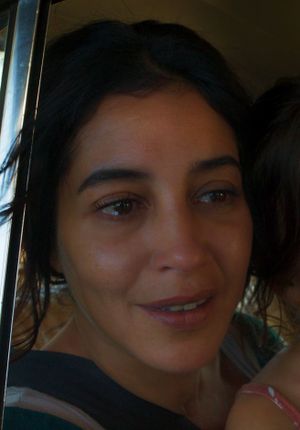 Changer l’eau des fleurs