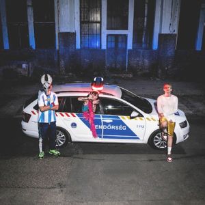 Rendőrbá (Single)