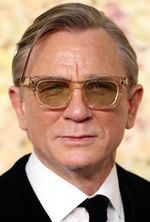 Daniel Craig