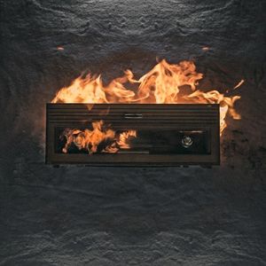Prässää (Single)