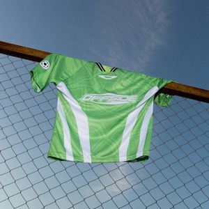 OFFSIDE (Single)