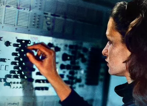 Cover Éliane Radigue