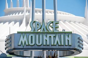 Space Mountain (EP)