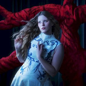 Pre‐Raphaelite (Single)