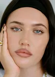 Sienna Spiro