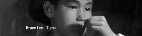 Les films où Bruce Lee passe son pouce sous son nez