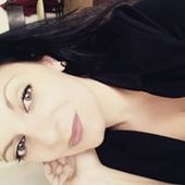 JulieVon_Truc
