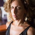 Deborah_Levi_Comédie