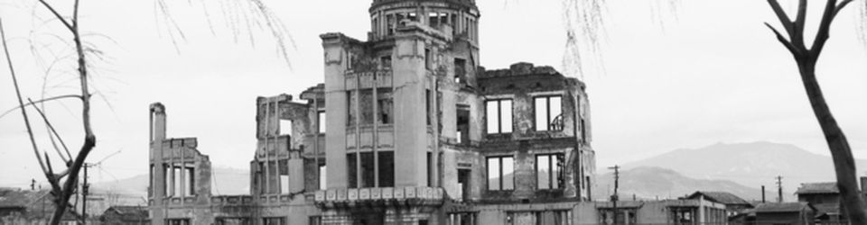 Cover Bombardements atomiques d'Hiroshima et de Nagasaki
