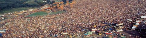 Woodstock 
« 3 jours de paix et de musique »  
en 305 morceaux