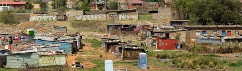 Bidonvilles, favelas, habitats précaires, mal logés...